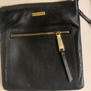 Tommy Hilfiger Crossbody Bag